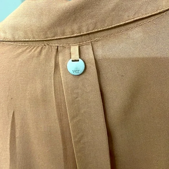 Ver oversized shirt | NWOT - Picture 6 of 9